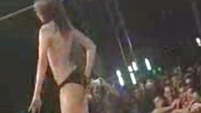Shannon video gay porno amatoriali mostra il suo corpo in schiavitù