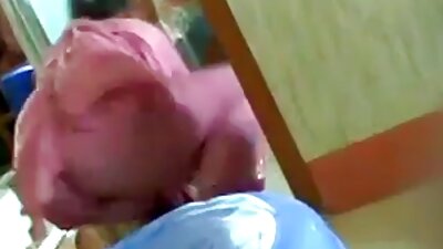 College Anal-Dildo si masturba con un autoscatto amatoriale film porno per il fidanzato