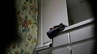 Sensuale coppia video porno amatoriali di coppie italiane asiatica bella scopata sul letto della camera d'albergo